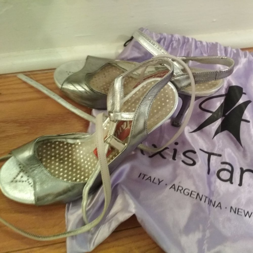 Women tango shoes